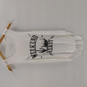 Pretty Rebel Boho Weekend Ready White Graphic Sleeveless Tee Small